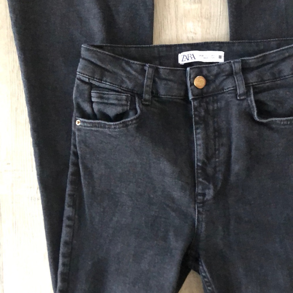 🖤Zara Flare Leg Jeans Sz 6